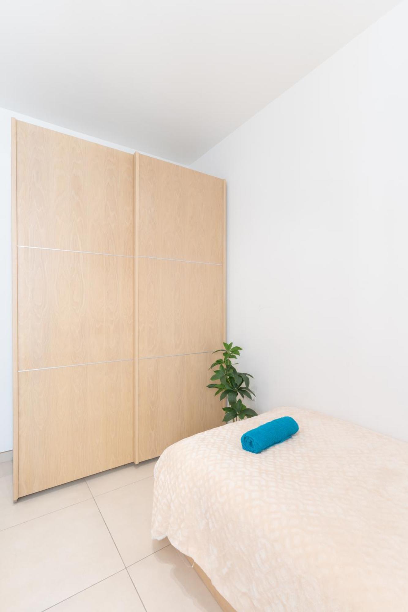 2 Bedroom In Central St Julians Prime Location In Paceville Apt 3 By Vaganza San Ġiljan Extérieur photo