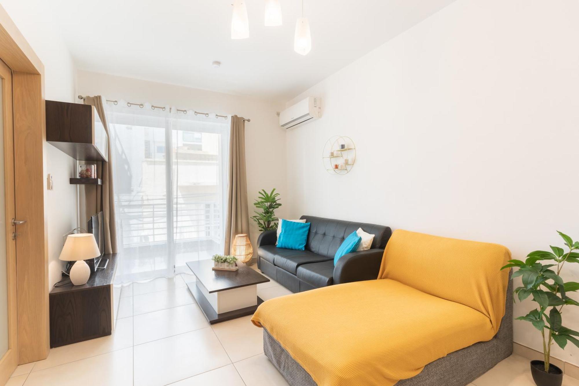 2 Bedroom In Central St Julians Prime Location In Paceville Apt 3 By Vaganza San Ġiljan Extérieur photo